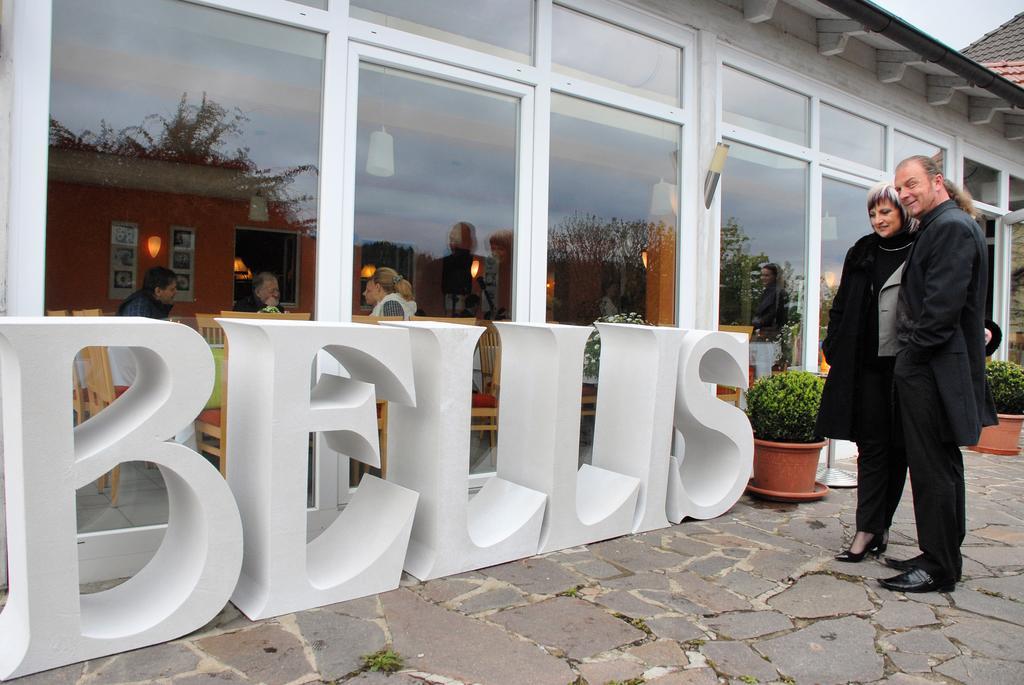 Bellis Hotel Санкт-Урбан Экстерьер фото