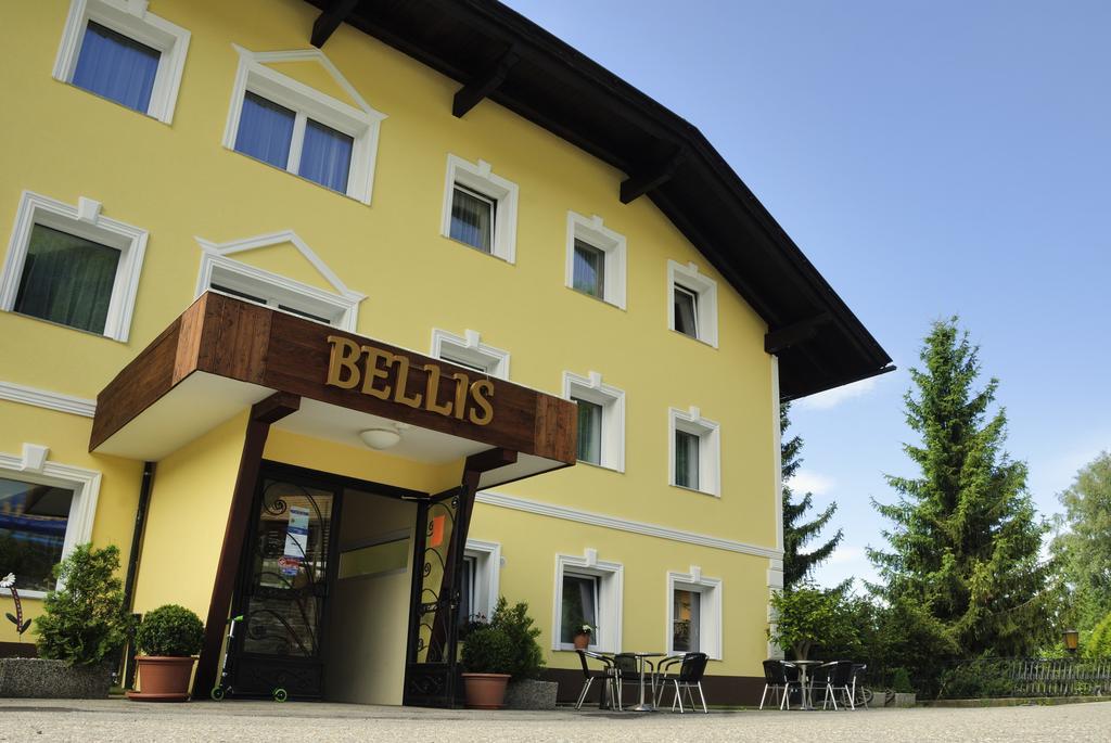 Bellis Hotel Санкт-Урбан Экстерьер фото